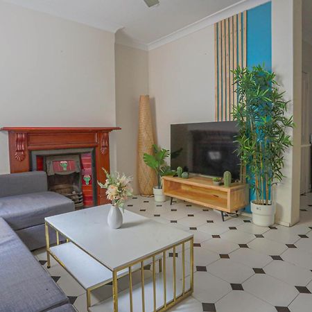 Affordable 3 Bedroom House Darlinghurst With 2 E-Bikes Included Sydney Kültér fotó